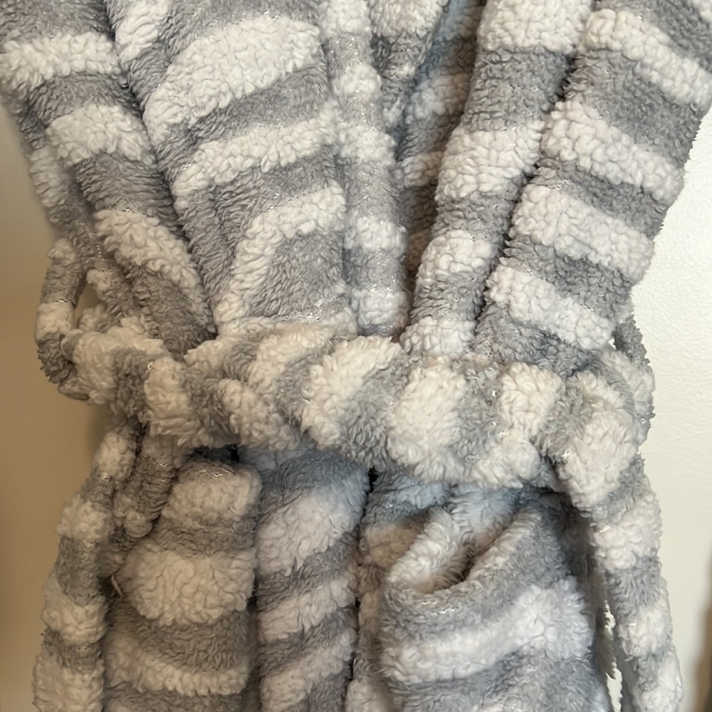 Jasmine & Ginger Extra Large (Xl) Light Gray And … - image 2